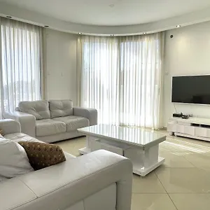 3br Garden Golf דירה